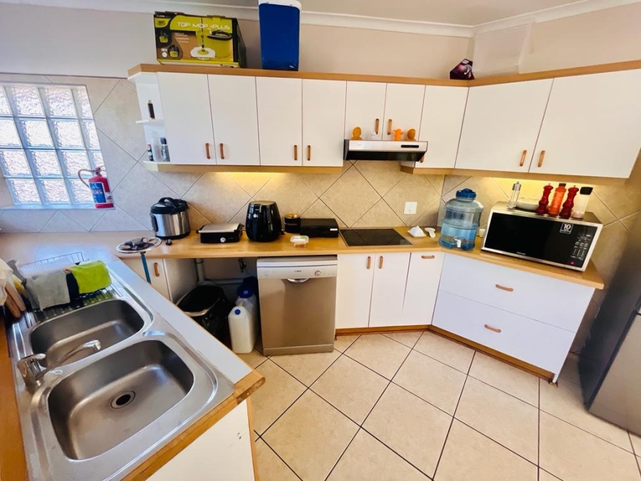 To Let 3 Bedroom Property for Rent in Vincent Eastern Cape